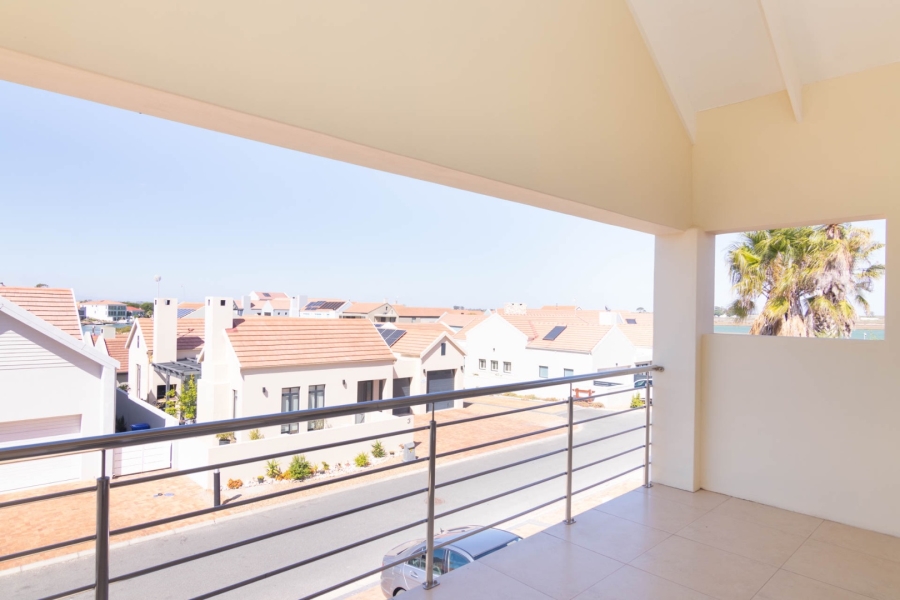 3 Bedroom Property for Sale in Laaiplek Western Cape